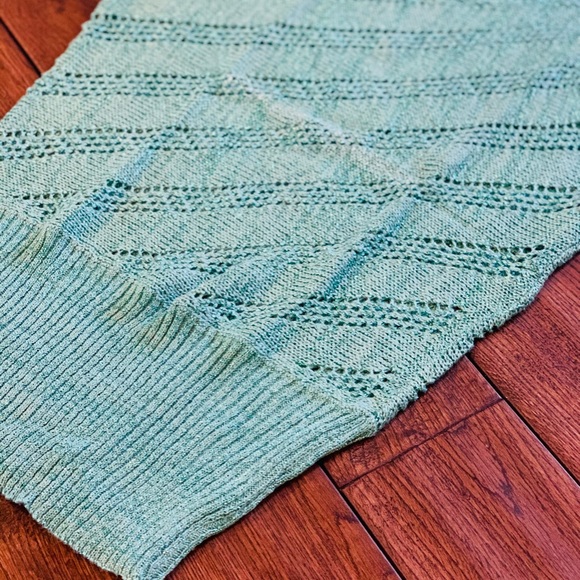 🚨2 for $40🚨Bebe Knitted Sweater - Picture 4 of 7